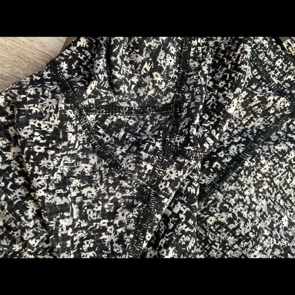 Lululemon leggings 10 - Picture 4 of 7